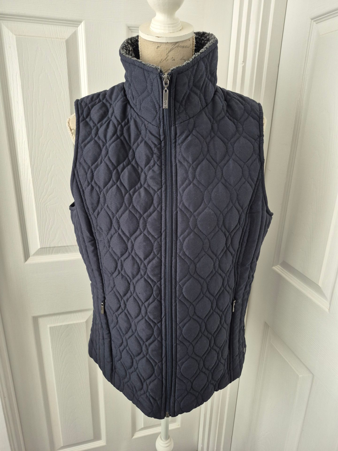 Navy Blue Gillet