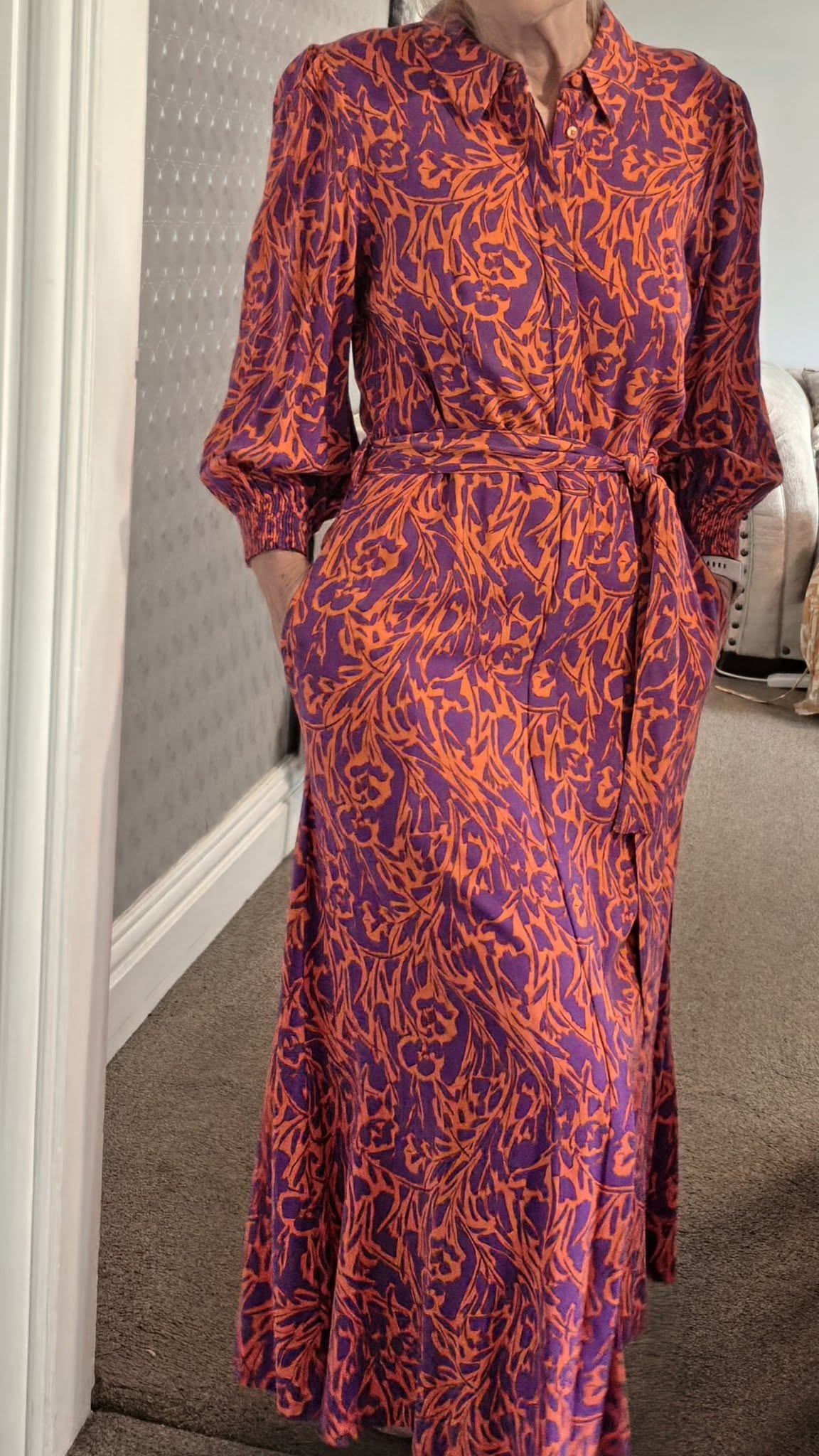 Stunning shirt dress from Next, with pockets! 💛