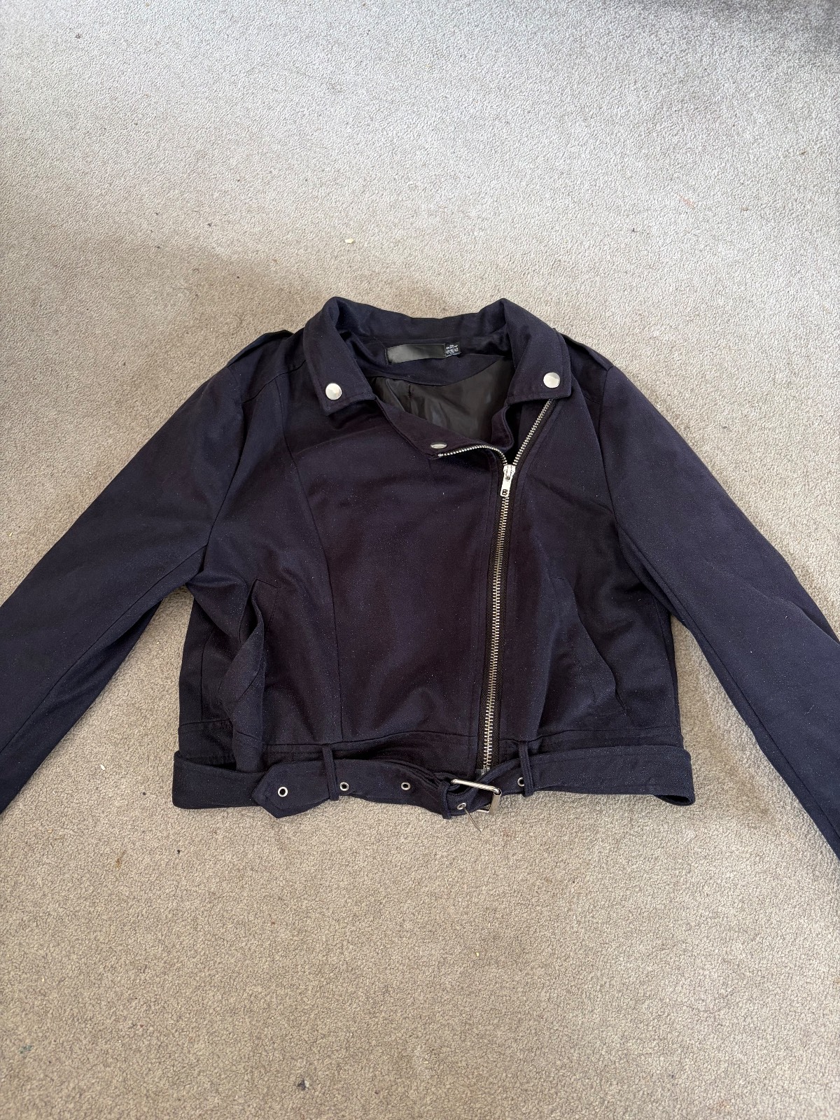 Pretty little thing black jacket size 6