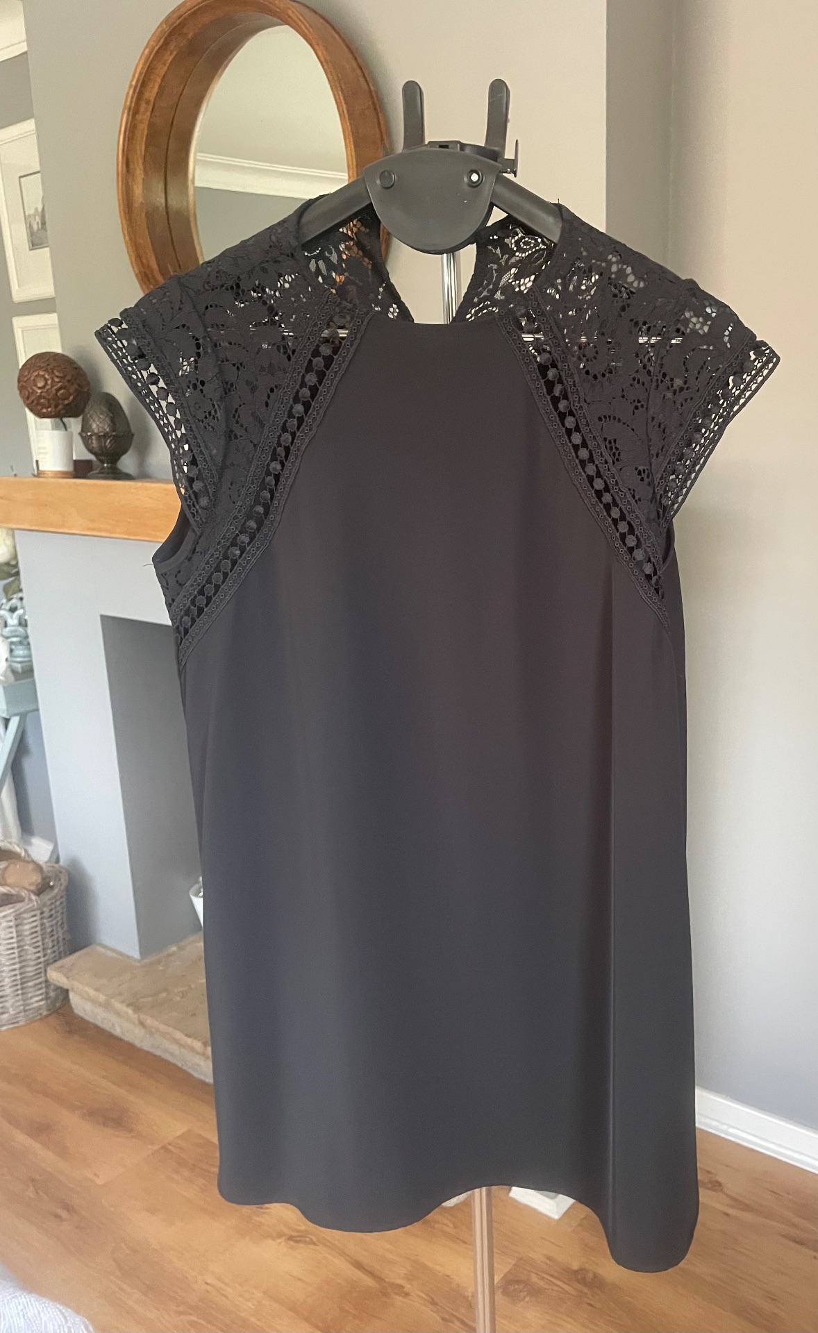 Zara black dress size L