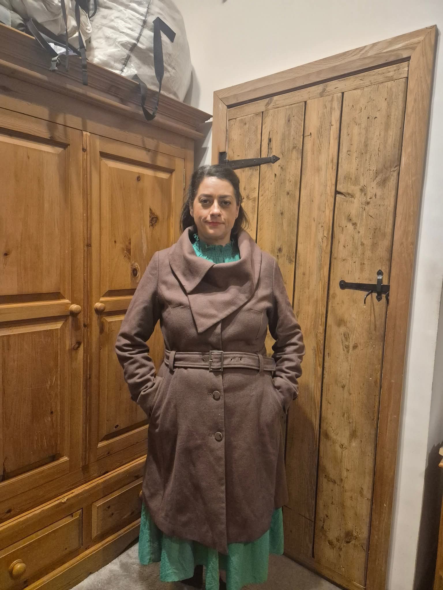 🤎 Stylish Brown Belted Winter Coat – High Neck Collar | UK 12-14