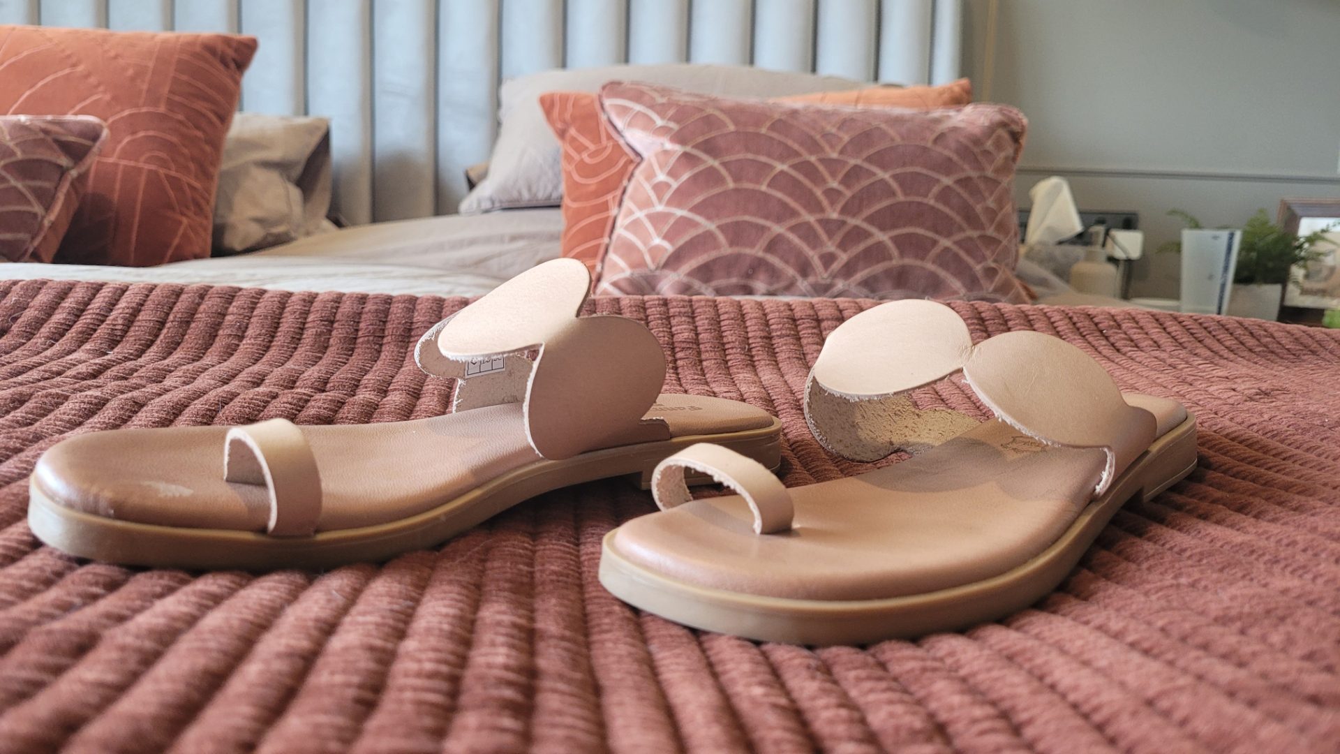 Soft leather beige sandals