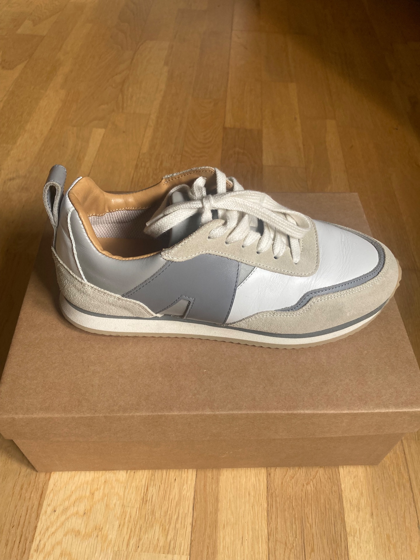 Alohas TB.015 Trainers / Sneakers Size UK 5 / EUR 38