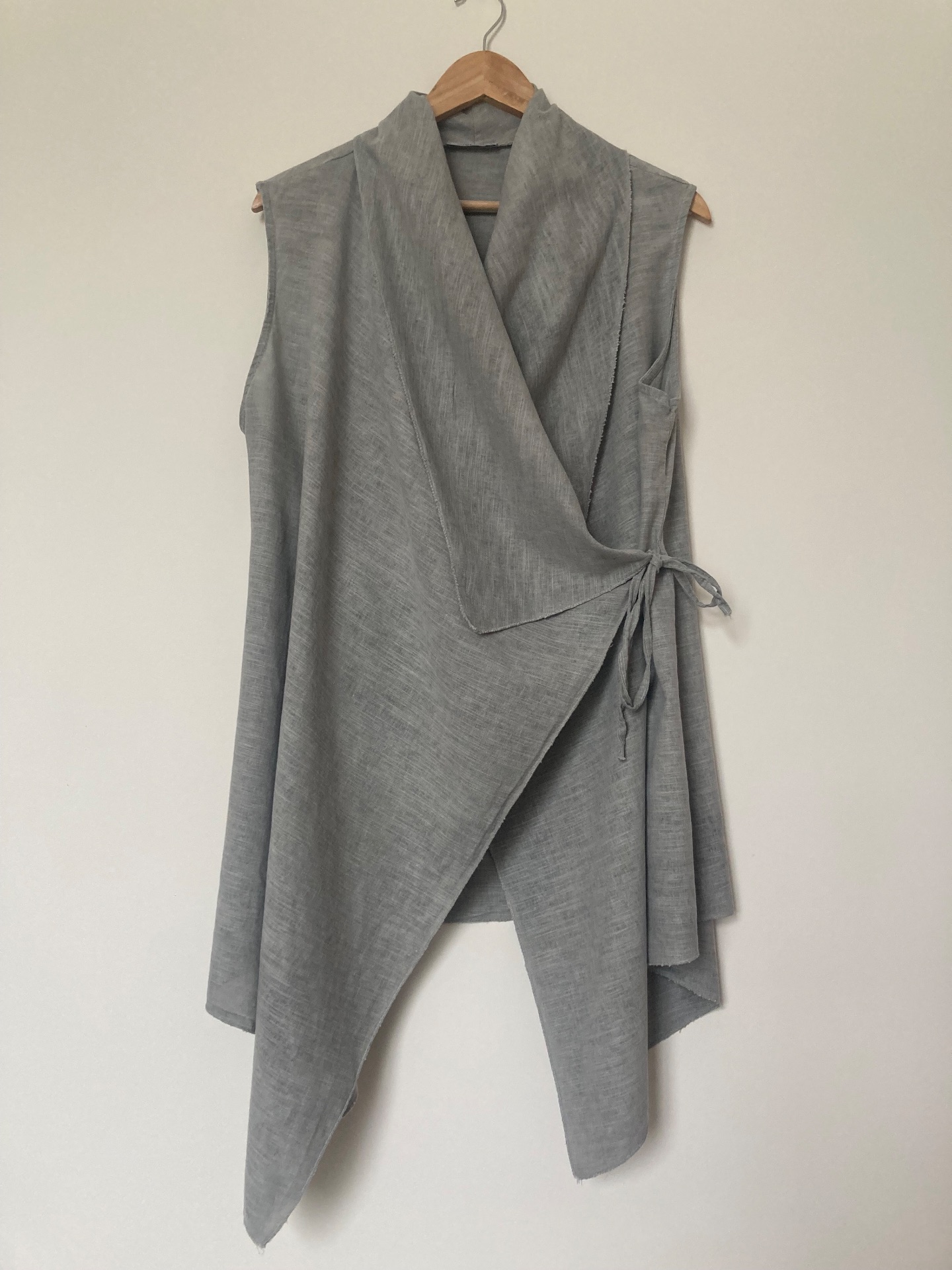 Diverse Made In Italy Linen Gilet One Size