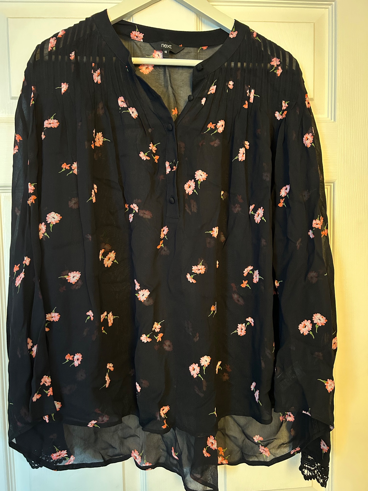 Next Blouse