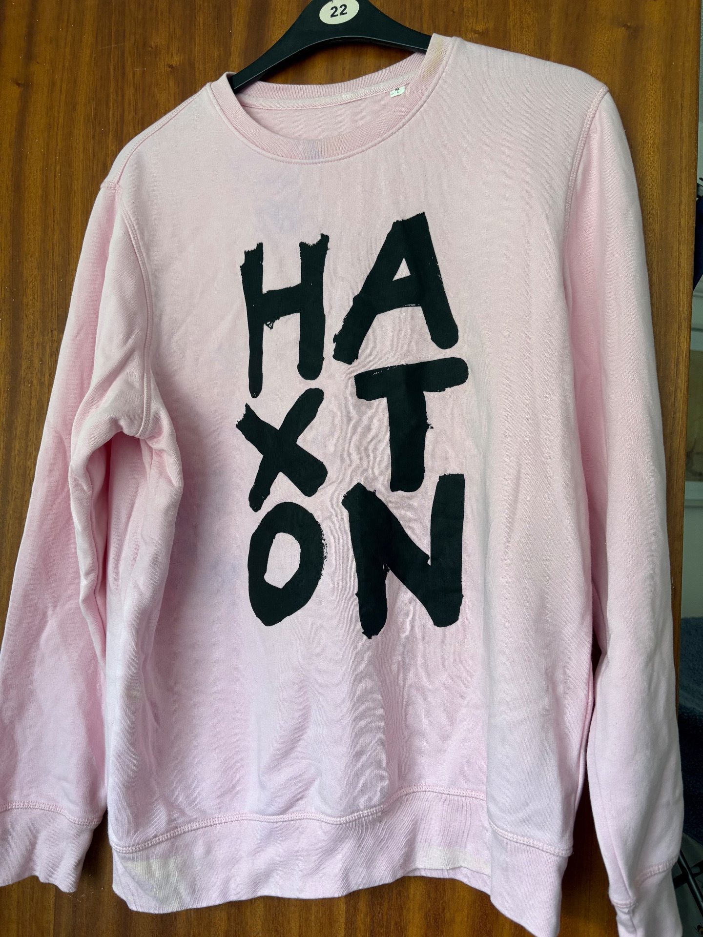 Haxton pink ladies V and A sweatshirt size M new without tags