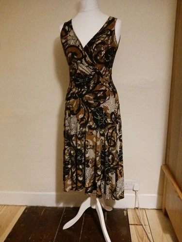 Jones New York Brown/black/white sleeveless v neck midi dress