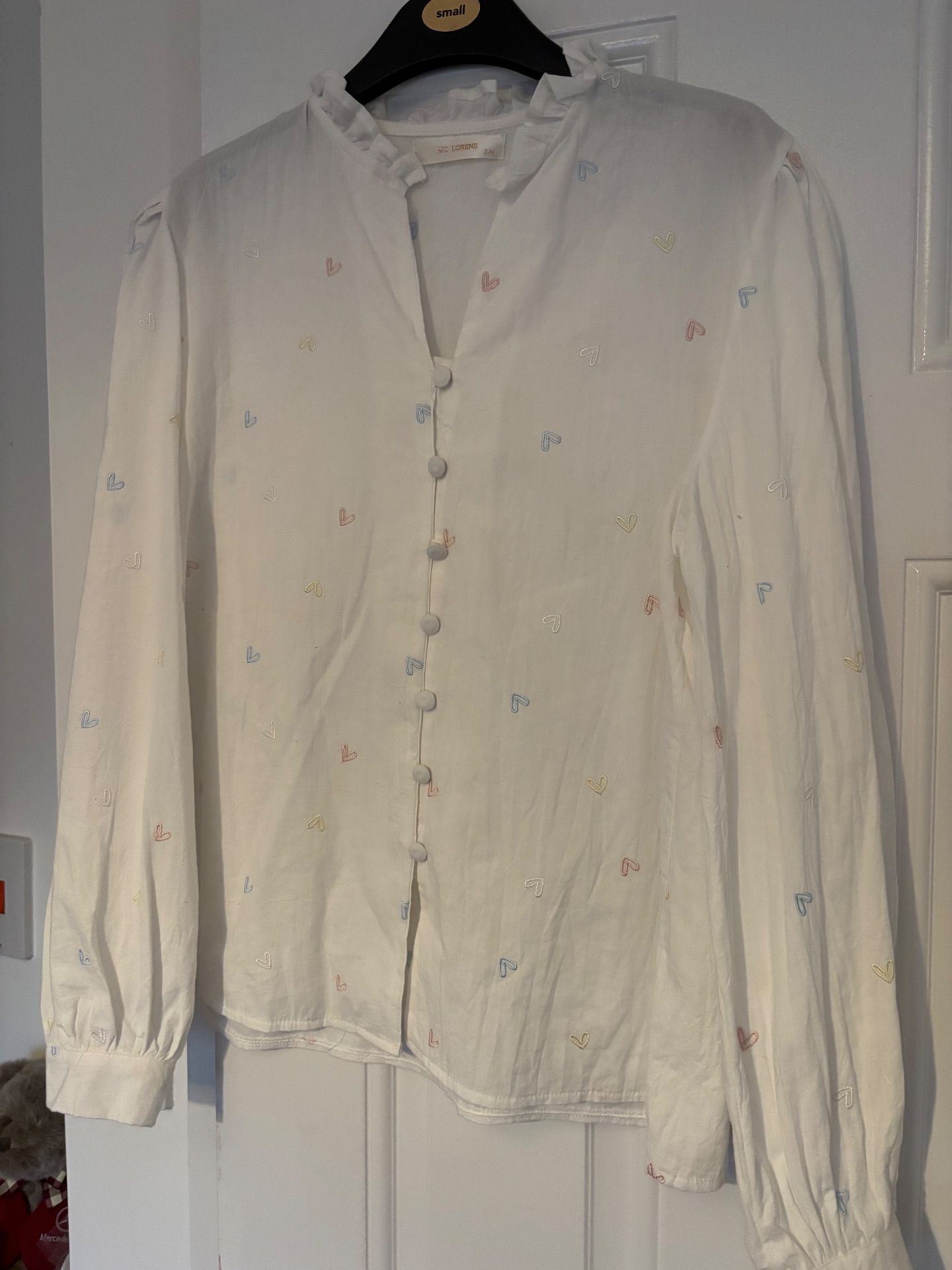 Boutique White Embroidered Shirt Size Small/Medium