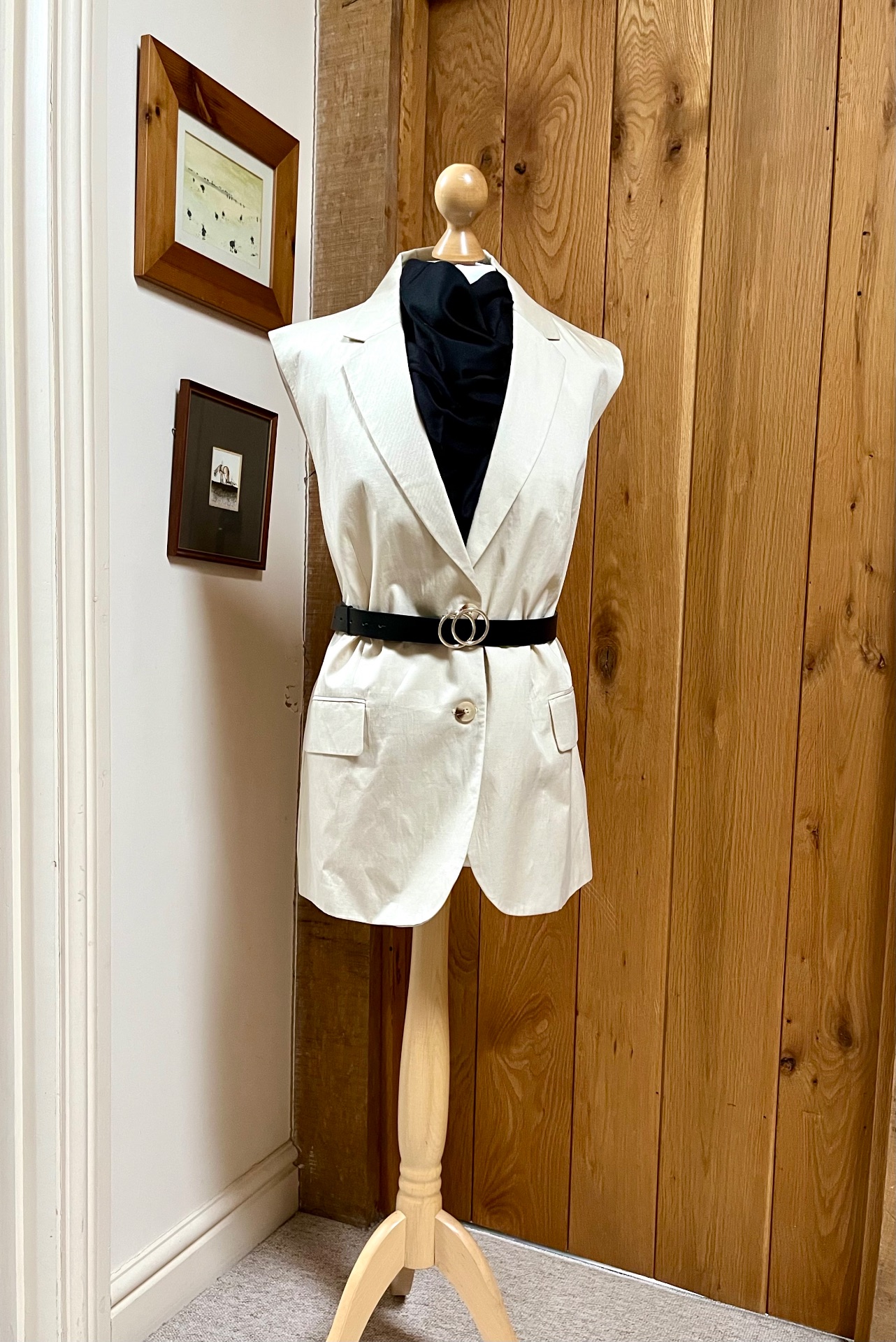 Nicole Farhi Sleeveless Jacket / Waistcoat