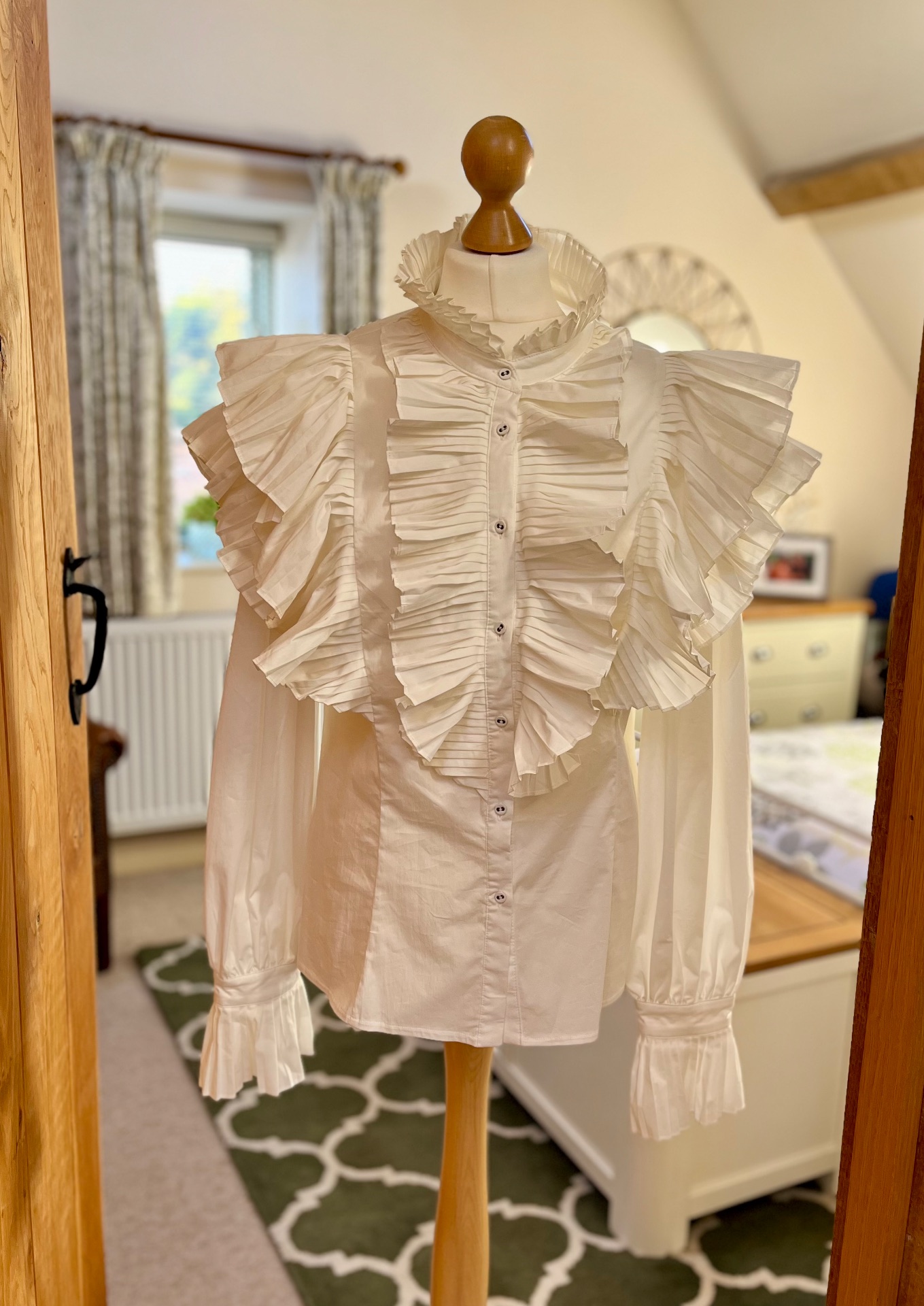 Karen Millen Frilly blouse