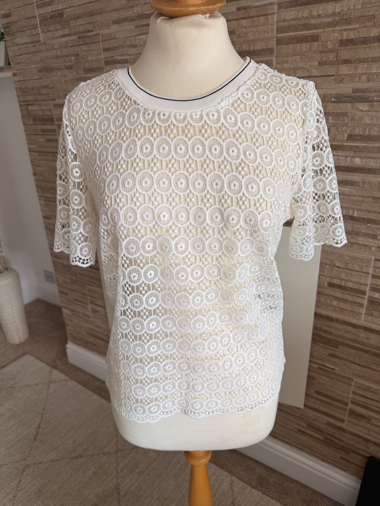 Beautiful YAYA Lace Crochet Top
