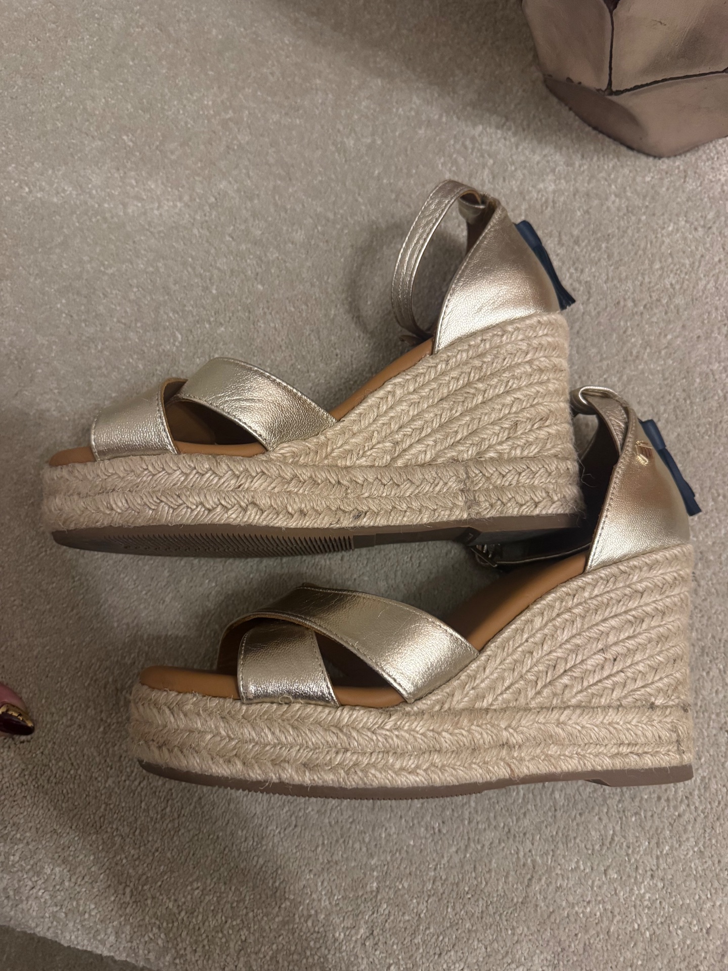 FAIRFAX & FAVOR VALENCIA GOLD WEDGES