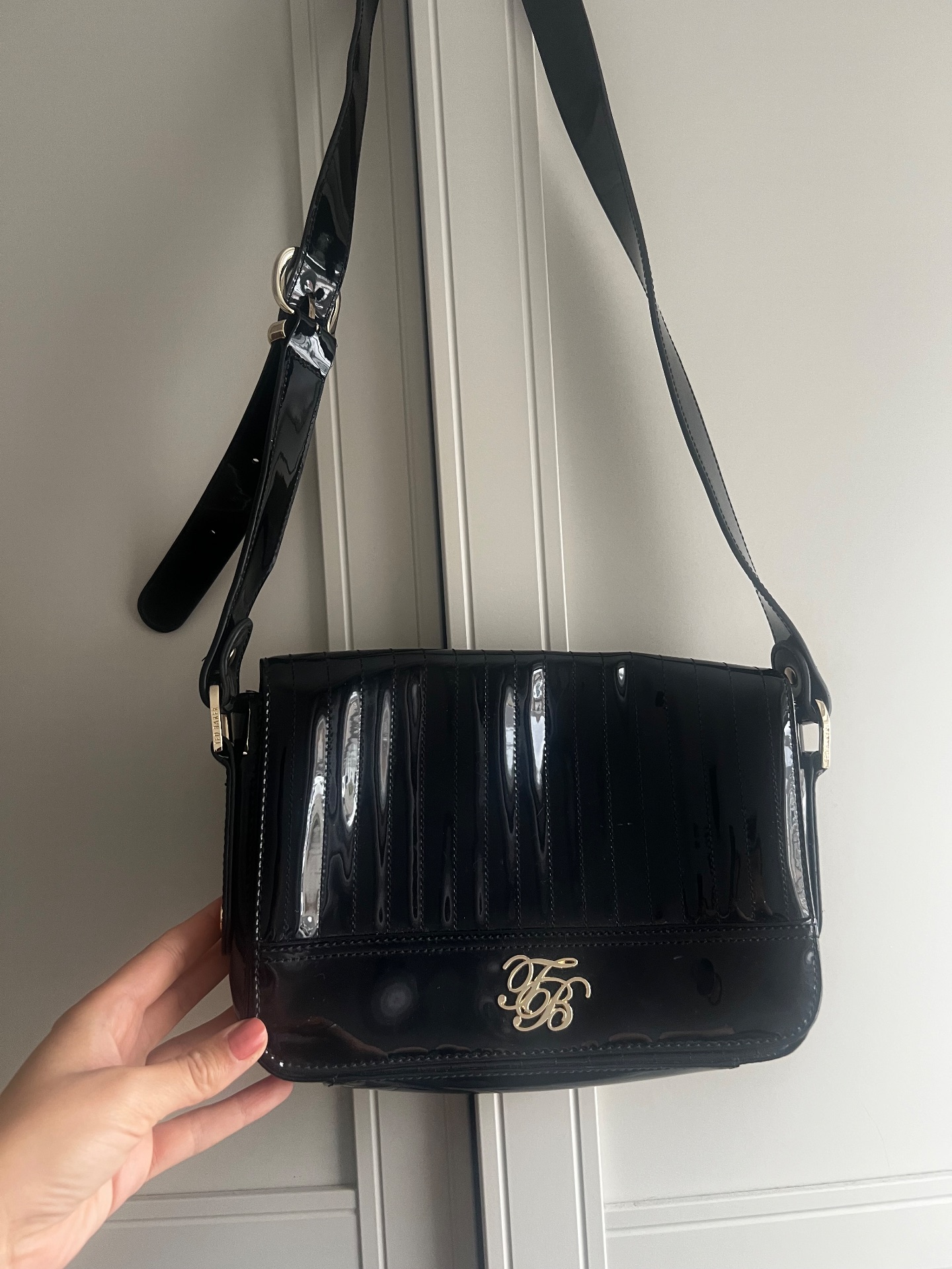 Ted baker patent black bag shoulder
