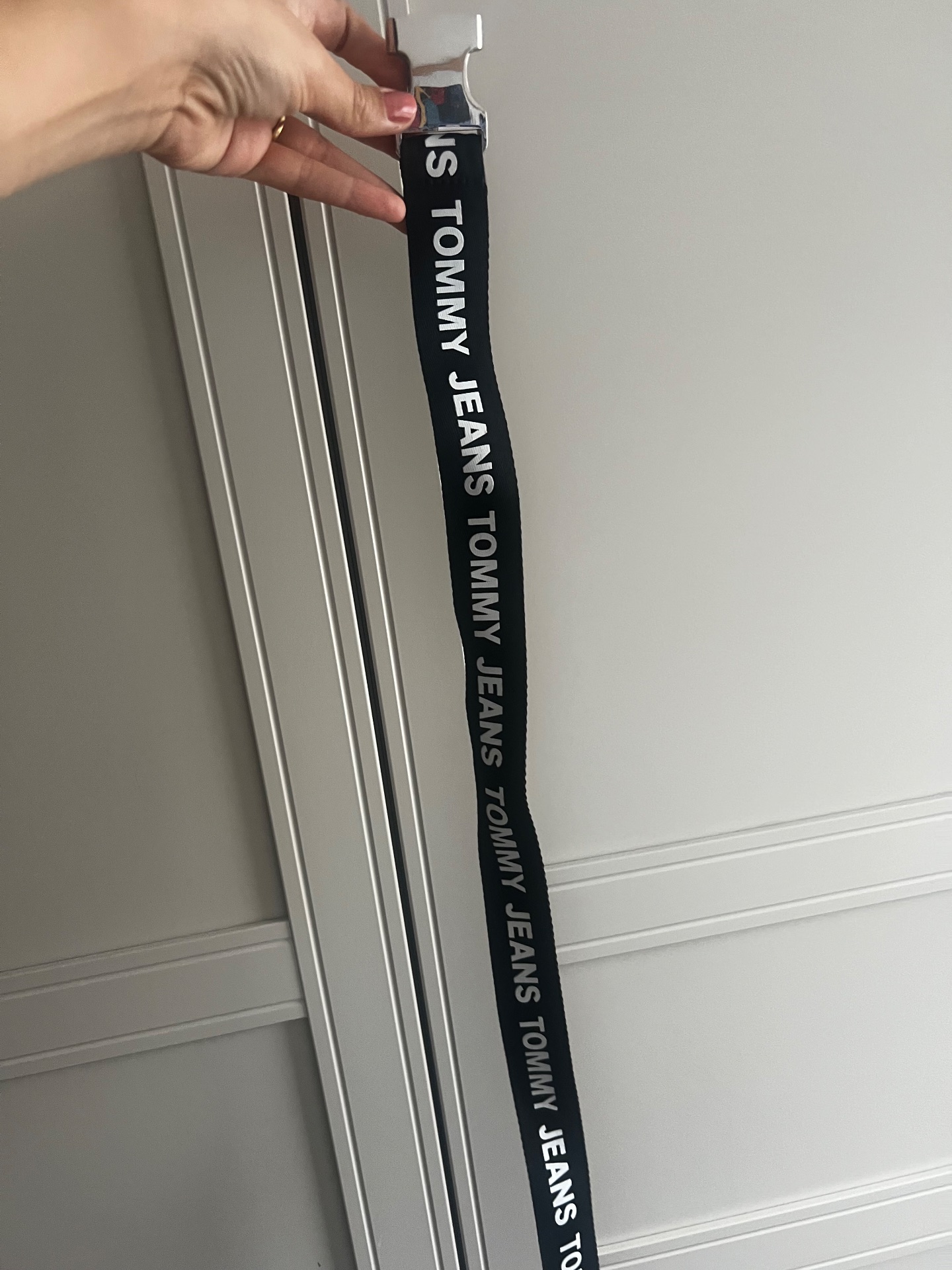 Tommy jeans belt black and white logo silver buckle