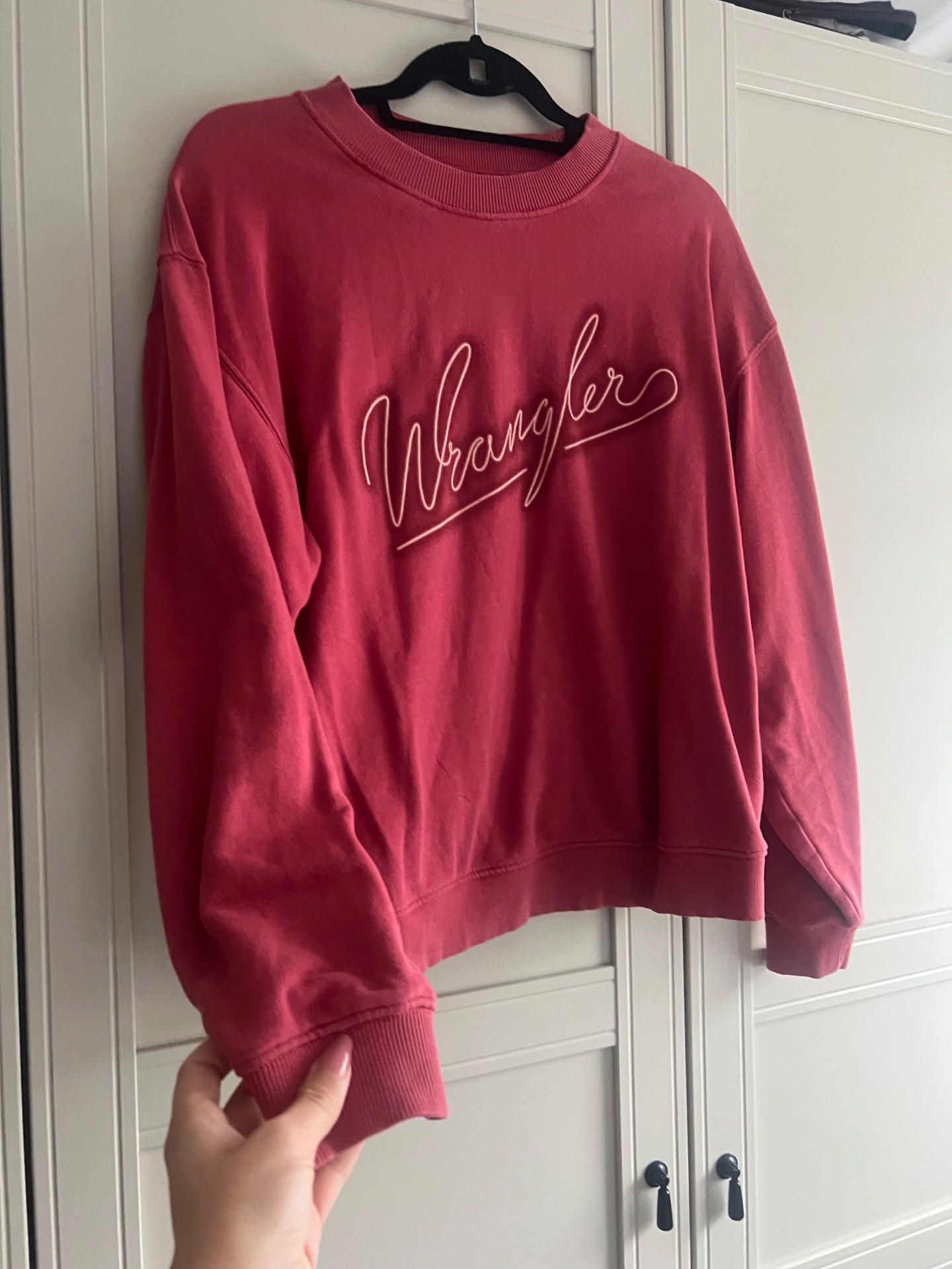 Wrangler berry sweatshirt size medium